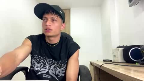 Snapshot of _sexy_jack chatting on 05-12-26, 01:47 Juan Pablo-independent model online show from 05-12-26, 01:47