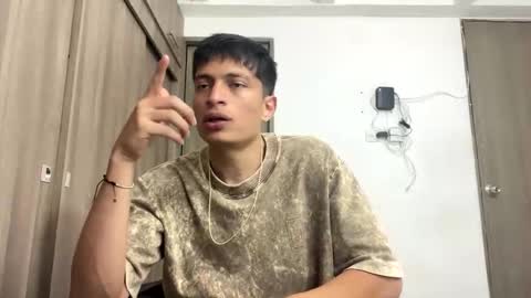 Snapshot of _sexy_jack chatting on 06-05-26, 10:37 Juan Pablo-independent model online show from 06-05-26, 10:37