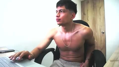 Snapshot of _sexy_jack chatting on 06-10-26, 09:14 Juan Pablo-independent model online show from 06-10-26, 09:14