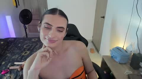 Shantall online show from 05-14-26, 05:03