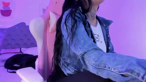 Sharlot online show from 09-26-25, 01:04