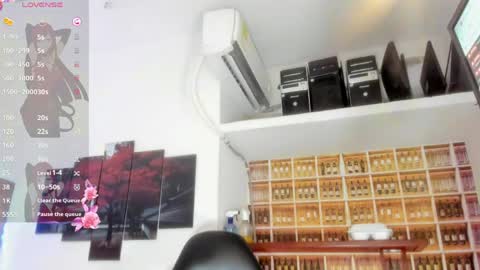 Snapshot of _shirleyy_ chatting on 05-22-26, 06:57 Shirley online show from 05-22-26, 06:57