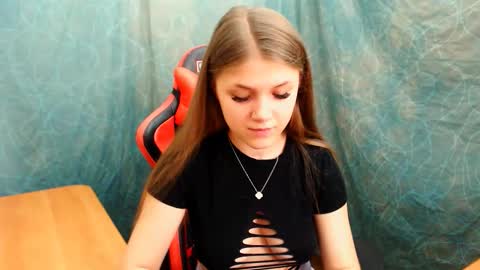 Mari online show from 09-24-25, 12:08