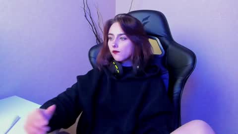 Snapshot of _silverdream chatting on 01-15-25, 12:19 _silverdream online show from 01-15-25, 12:19