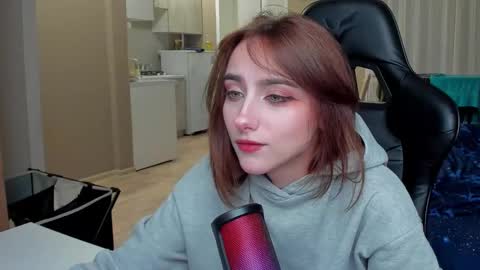 Snapshot of _silverdream chatting on 10-02-25, 10:06 _silverdream online show from 10-02-25, 10:06