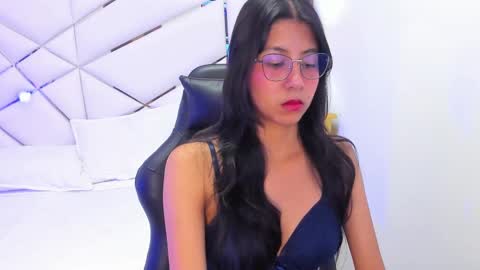 Lana  online show from 09-19-25, 12:34