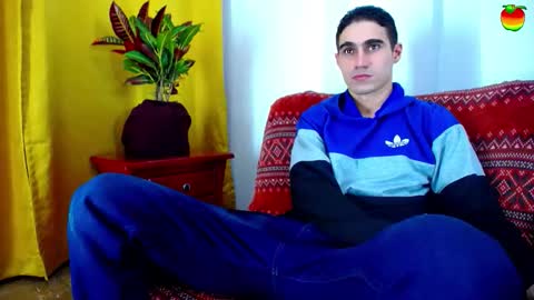 Snapshot of _skyleer_ chatting on 11-15-25, 12:19 _skyleer_ online show from 11-15-25, 12:19