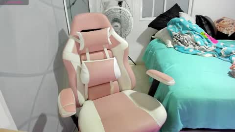 Snapshot of _sophia______ chatting on 03-03-25, 01:42 Sophia online show from 03-03-25, 01:42