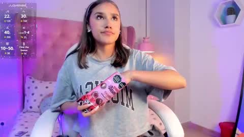 Sophie  online show from 11-11-25, 08:31