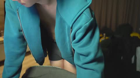 OLIVERpvt is open online show from 01-28-25, 01:05