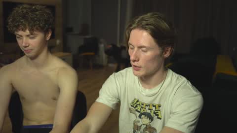 OLIVERpvt is open online show from 02-07-25, 03:08