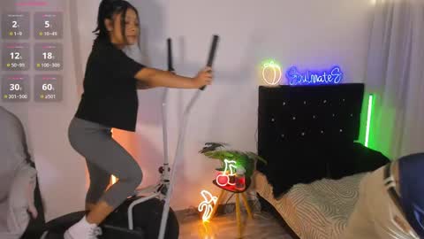Coco and J online show from 05-08-26, 06:13