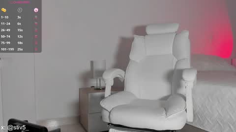 Snapshot of _stivenn chatting on 04-01-26, 12:44 STIVEN online show from 04-01-26, 12:44