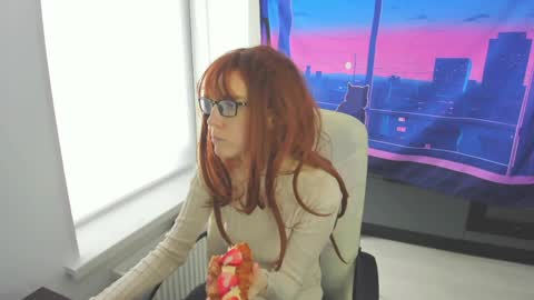 Snapshot of _suunbeam_ chatting on 05-14-26, 06:42 Sun online show from 05-14-26, 06:42