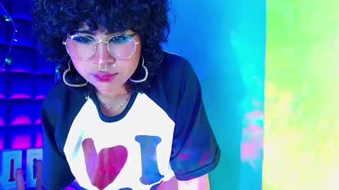 Kuromi online show from 01-08-25, 04:23