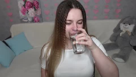 Lana online show from 02-22-25, 11:02