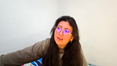 Snapshot of _sweet_melodyy chatting on 01-16-26, 01:20 _sweet_melodyy online show from 01-16-26, 01:20