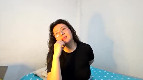 Snapshot of _sweet_melodyy chatting on 03-12-26, 02:50 _sweet_melodyy online show from 03-12-26, 02:50