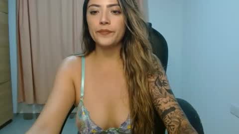 Snapshot of _sweet_rachel chatting on 11-05-25, 02:22 Rachel online show from 11-05-25, 02:22