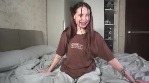 Snapshot of _sweet_temptations_ chatting on 02-13-25, 08:48 Sofia online show from 02-13-25, 08:48