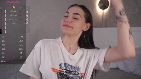 Snapshot of _sweet_temptations_ chatting on 02-18-25, 05:20 Sofia online show from 02-18-25, 05:20