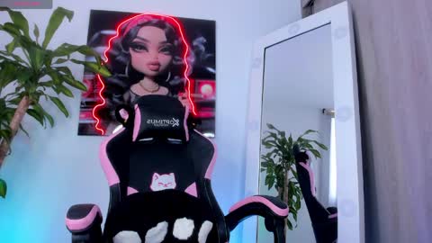 Maria Fernanda online show from 04-28-26, 04:45