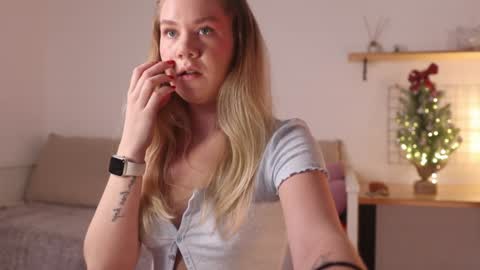 Annie online show from 12-16-24, 01:42