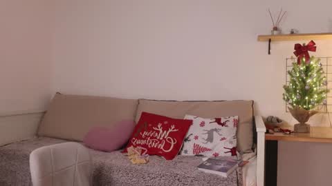 Annie online show from 12-28-24, 04:30