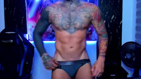 Snapshot of _thadeo_ chatting on 04-11-26, 03:11 ThadeoWolf online show from 04-11-26, 03:11