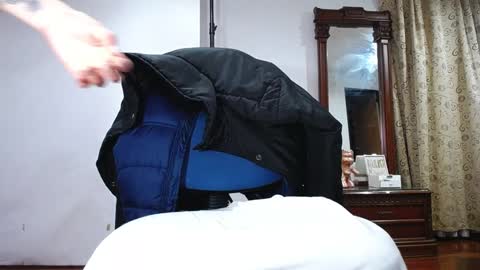 Snapshot of _the_dark_side_of_the_moon_ chatting on 12-13-24, 03:27 _the_dark_side_of_the_moon_ online show from 12-13-24, 03:27