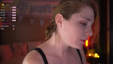 Evi online show from 09-25-25, 07:17