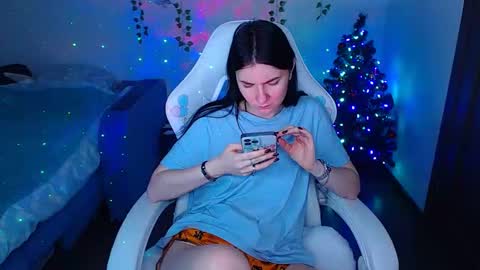 Snapshot of _thesamedaniellatrue_ chatting on 12-15-25, 02:10 _thesamedaniellatrue_ online show from 12-15-25, 02:10