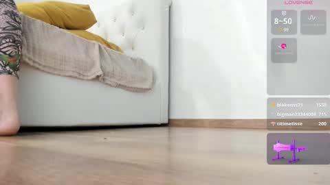 Snapshot of _timeless_paradox chatting on 12-10-24, 01:22 LilyOpen Pvt online show from 12-10-24, 01:22