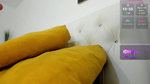 Snapshot of _timeless_paradox chatting on 09-19-25, 07:54 LilyOpen Pvt online show from 09-19-25, 07:54