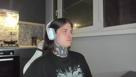 Snapshot of _torfin_ chatting on 12-11-24, 12:02 _torfin_ online show from 12-11-24, 12:02