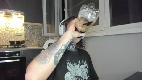 Snapshot of _torfin_ chatting on 12-13-24, 01:37 _torfin_ online show from 12-13-24, 01:37