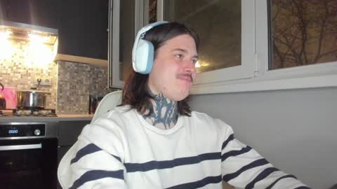 Snapshot of _torfin_ chatting on 01-07-25, 04:48 _torfin_ online show from 01-07-25, 04:48