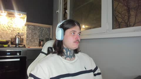 Snapshot of _torfin_ chatting on 01-08-25, 06:52 _torfin_ online show from 01-08-25, 06:52