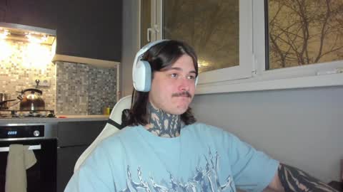 Snapshot of _torfin_ chatting on 01-12-25, 04:21 _torfin_ online show from 01-12-25, 04:21