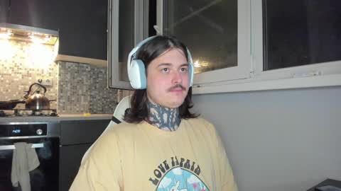 Snapshot of _torfin_ chatting on 01-12-25, 07:31 _torfin_ online show from 01-12-25, 07:31