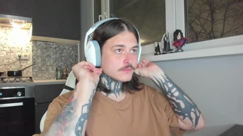 Snapshot of _torfin_ chatting on 02-15-25, 07:06 _torfin_ online show from 02-15-25, 07:06