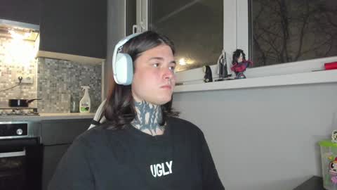 Snapshot of _torfin_ chatting on 02-21-25, 10:04 _torfin_ online show from 02-21-25, 10:04