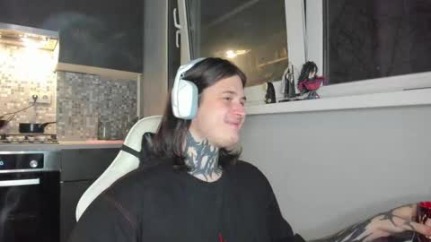 Snapshot of _torfin_ chatting on 03-05-25, 03:40 _torfin_ online show from 03-05-25, 03:40