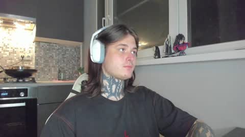 Snapshot of _torfin_ chatting on 03-07-25, 01:53 _torfin_ online show from 03-07-25, 01:53