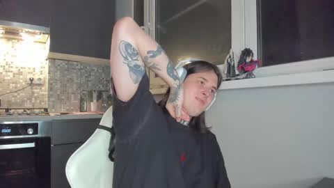 Snapshot of _torfin_ chatting on 03-08-25, 12:33 _torfin_ online show from 03-08-25, 12:33