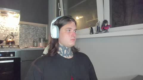 Snapshot of _torfin_ chatting on 03-08-25, 03:39 _torfin_ online show from 03-08-25, 03:39