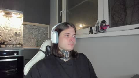 Snapshot of _torfin_ chatting on 03-12-25, 04:46 _torfin_ online show from 03-12-25, 04:46