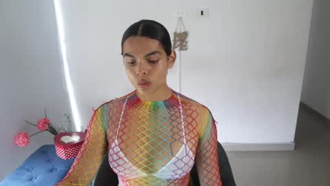 Anastasia Vahos online show from 02-15-25, 07:06