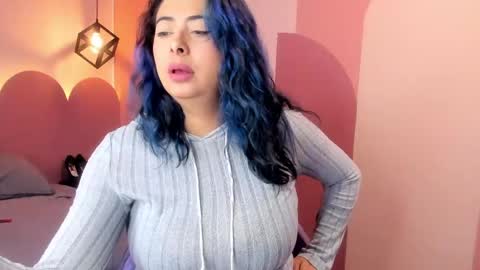 Snapshot of _valeryboobs_ chatting on 05-22-26, 02:01 _valeryboobs_ online show from 05-22-26, 02:01
