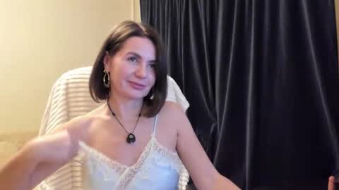 _vallylove online show from 12-18-25, 12:49